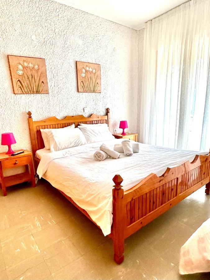 Katerina Apartments Neos Pirgos Room photo