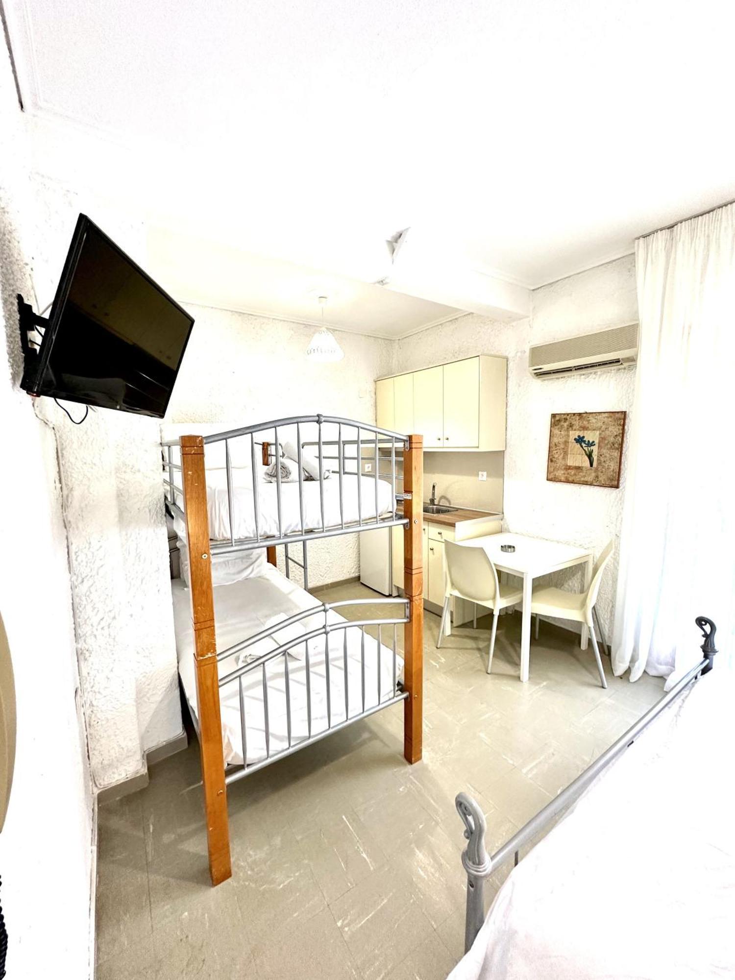Katerina Apartments Neos Pirgos Room photo