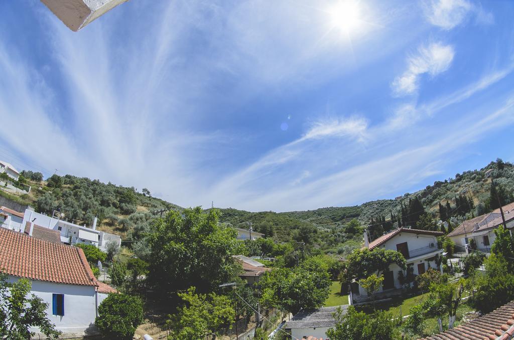 Katerina Apartments Neos Pirgos Exterior photo
