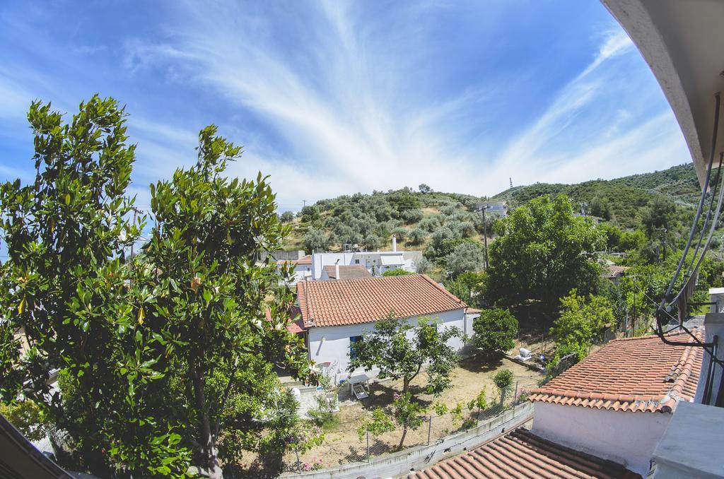 Katerina Apartments Neos Pirgos Exterior photo